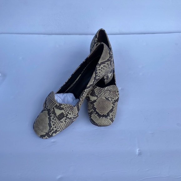 Tory Burch Bond 55MM Pump Printed Snake - Picture 6 of 16